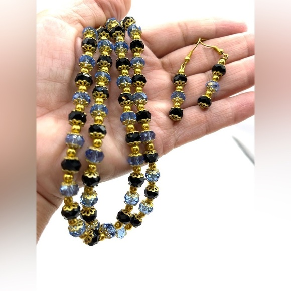 Necklace and Earrings Set Blue and Black Sparkling Beads Gold Tone Layered - Picture 6 of 14
